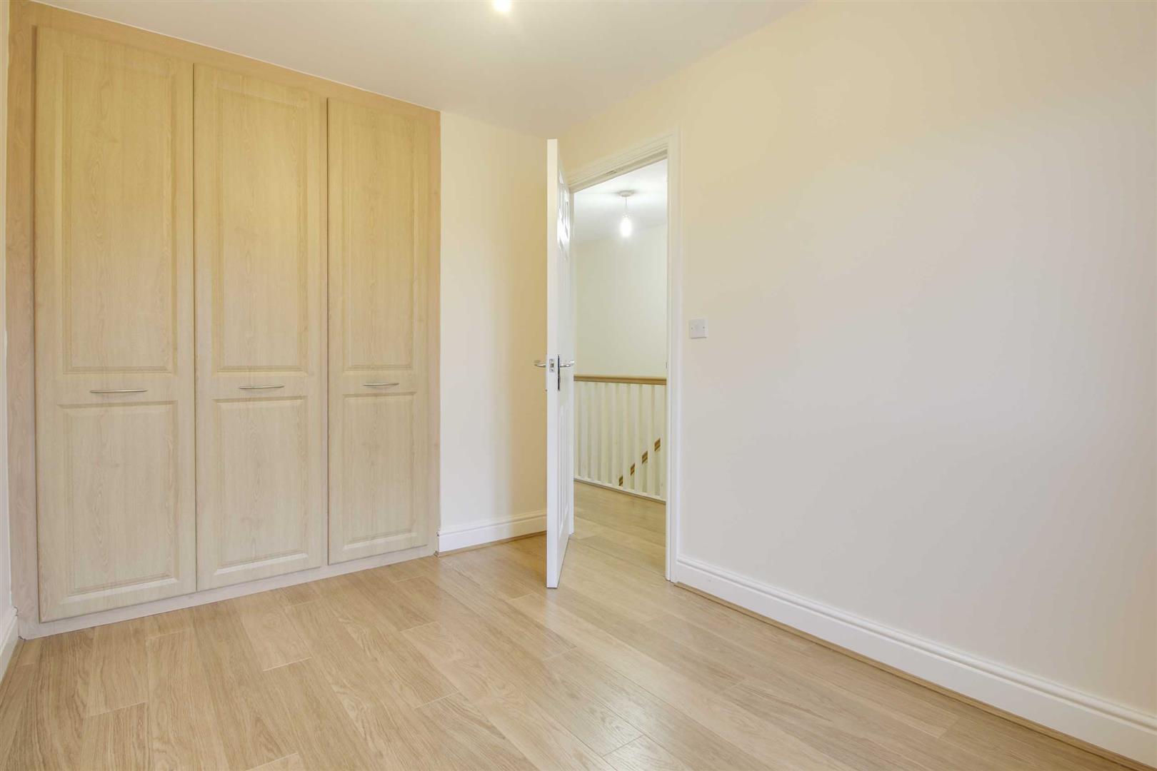 Selkirk Drive, Oakridge Park, Milton Keynes